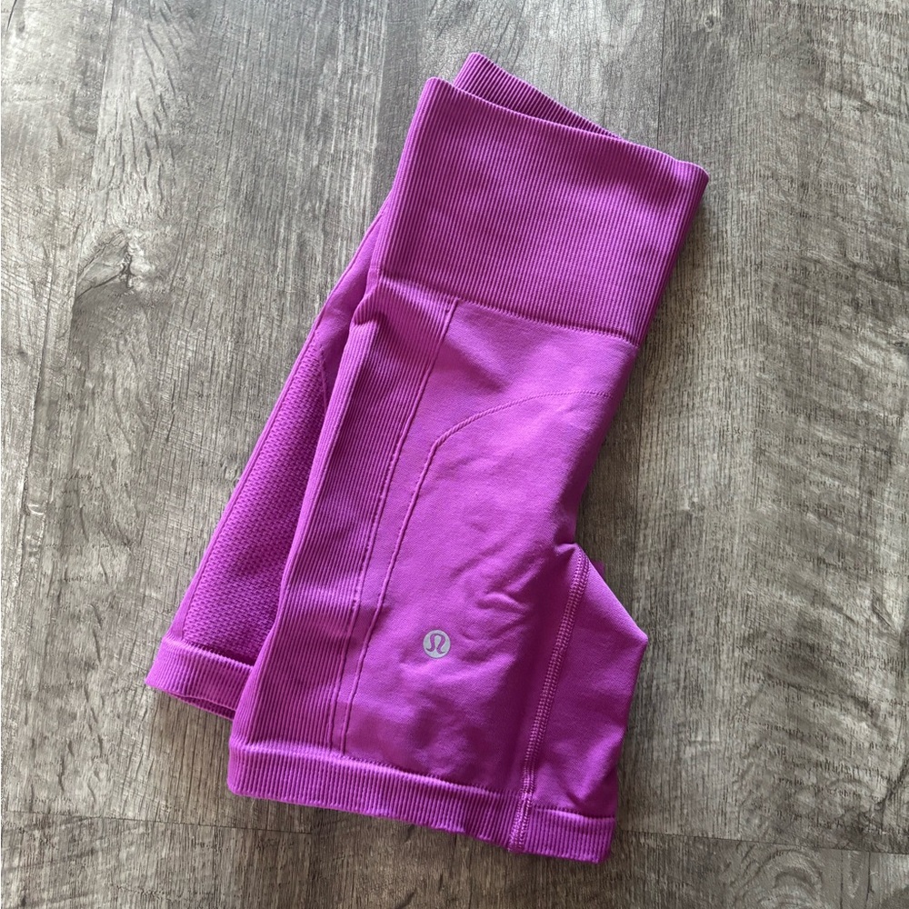 Lululemon short